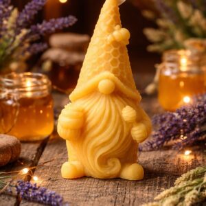 Bienenwachskerze Wichtel mit Honigtopf