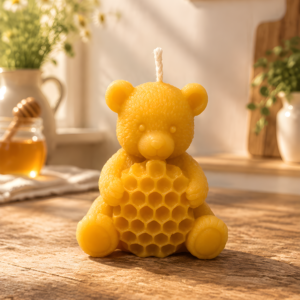 Bienenwachskerze "Bär mit Wabe"